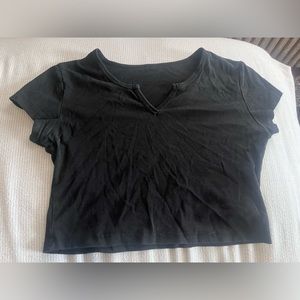 Black short sleeve crop top